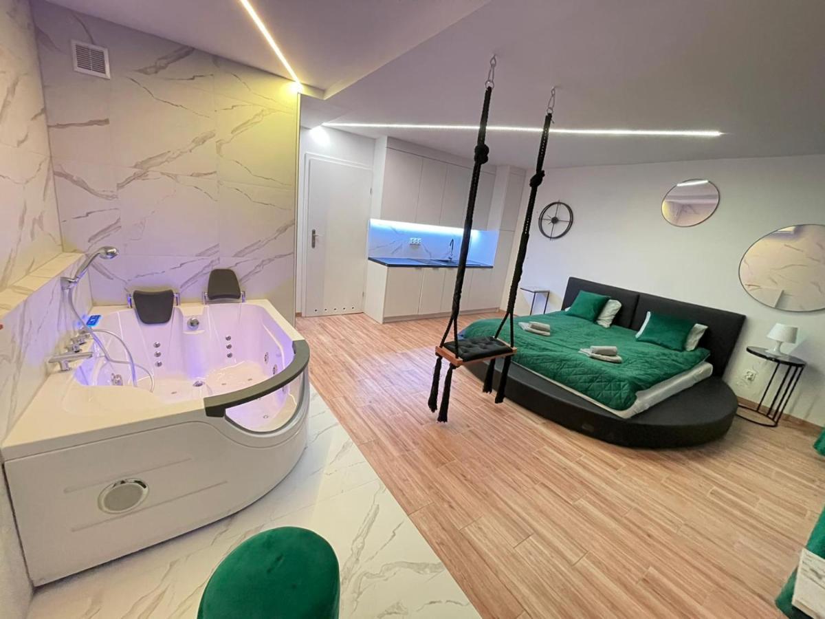 Yourapart Jacuzzi Przy Zamku Krolewskim Warschau Exterior foto
