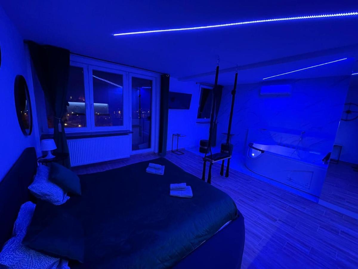 Yourapart Jacuzzi Przy Zamku Krolewskim Warschau Exterior foto